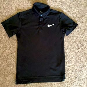 Boys Nike polo shirt. Size Small